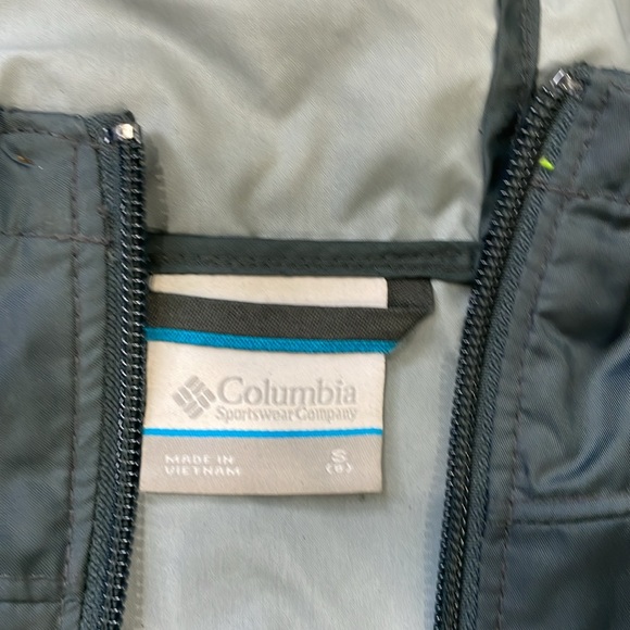 Kids Columbia Rain Jacket, Size Small, Gray and Green - Picture 2 of 5